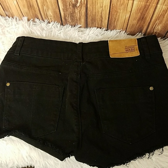 Zara Trafaluc black destroyed shorts - Picture 4 of 4